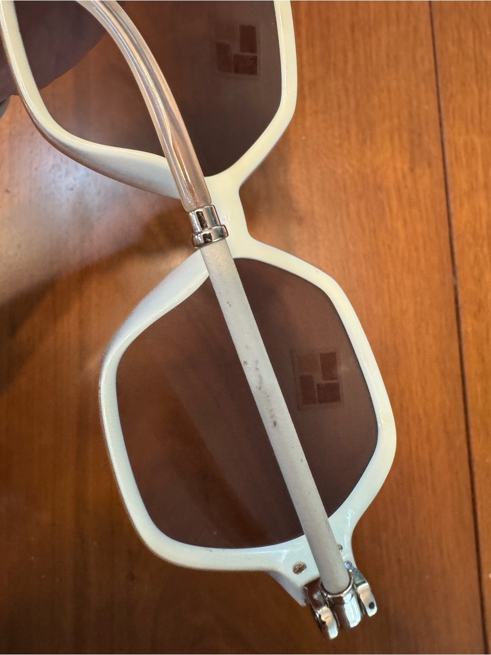 Chloé CE638SL Hexagonal Oversized Sunglasses | Cream Ivory Acetate | Style 905 - Picture 10 of 15